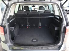 Volkswagen Touran 2.0TDi DSG TAŽNÉ 2xKOLA - 44