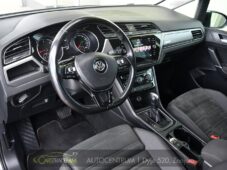 Volkswagen Touran 2.0TDi DSG TAŽNÉ 2xKOLA - 9