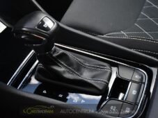 Škoda Karoq 2.0TDi SPORTLINE ACC TAŽNÉ - 34