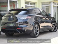 Alfa Romeo Stelvio 2.0T 16V 206kW VELOCE AT8 Q4 - 3