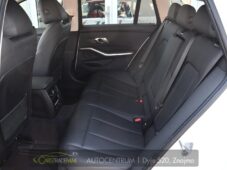BMW Řada 3 320D xDrive 2xALU 1M ČR - 12