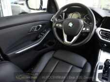 BMW Řada 3 320D xDrive 2xALU 1M ČR - 25