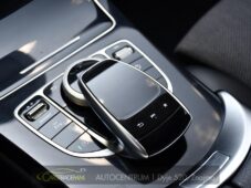 Mercedes-Benz Třídy C 220d - 23