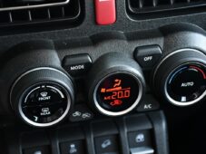 Suzuki Jimny 1,5 GLX AUTOMAT, 4X4 LONG - 32