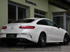 Mercedes-Benz Třídy E 400 4MATIC AMG ACC ČR HUD - 4