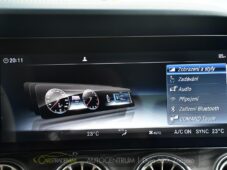 Mercedes-Benz Třídy E 400 4MATIC AMG ACC ČR HUD - 39