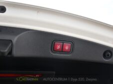 Mercedes-Benz Třídy E 400 4MATIC AMG ACC ČR HUD - 45