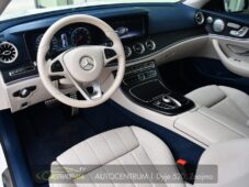 Mercedes-Benz Třídy E 400 4MATIC AMG ACC ČR HUD - 8