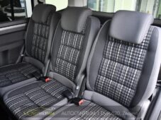 Volkswagen Touran 2.0TDi CROSS NAVI VÝHŘEV - 14
