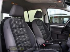 Volkswagen Touran 2.0TDi CROSS NAVI VÝHŘEV - 17