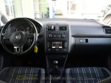Volkswagen Touran 2.0TDi CROSS NAVI VÝHŘEV - 21