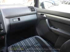 Volkswagen Touran 2.0TDi CROSS NAVI VÝHŘEV - 23