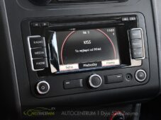 Volkswagen Touran 2.0TDi CROSS NAVI VÝHŘEV - 32