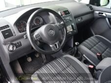 Volkswagen Touran 2.0TDi CROSS NAVI VÝHŘEV - 9