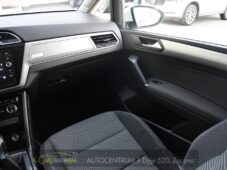 Volkswagen Touran 1.6TDi DSG - 22