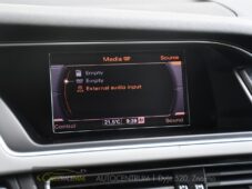 Audi A4 2.0TDi ČR PDC VÝHŘEV - 26