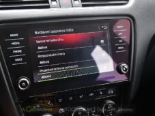 Škoda Octavia 2.0TDi STYLE EXTRA TAŽNÉ - 37