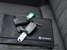 Škoda Octavia 2.0TDi STYLE EXTRA TAŽNÉ - 42