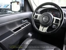 Jeep Cherokee 2.8CRD LIMITED TAŽNÉ - 21