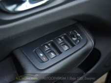 Volvo XC60 B4 INSCRIPTION AWD - 24