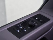 Volkswagen Transporter 2.0TDi A/C VYHŘ.SEDAČKY - 19