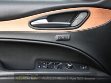Alfa Romeo Stelvio 2.0 Q4 VELOCE - 25