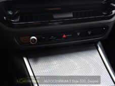 BMW Řada 3 320D xDrive M-SPORT ČR 1.M - 32