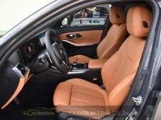 BMW Řada 3 320d xDrive M-SPORT ČR 1.M - 9
