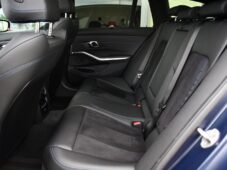 BMW Řada 3 320d xDrive MSPORT ČR 3LZÁRUKA - 17