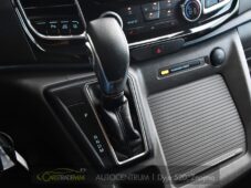 Ford Tourneo Custom 2.0EcoBlue 8MÍST ACTIVE ZÁRUKA - 33