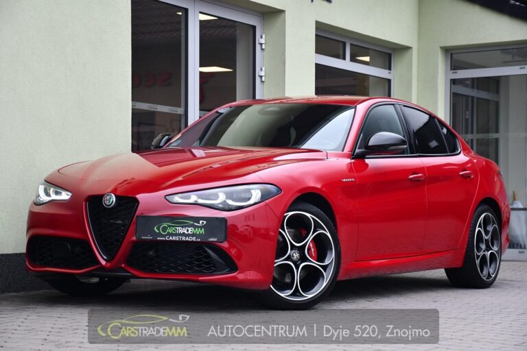 Alfa Romeo Giulia 2,2D AT8-Q4 VELOCE - 1