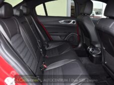 Alfa Romeo Giulia 2,2D AT8-Q4 VELOCE - 18