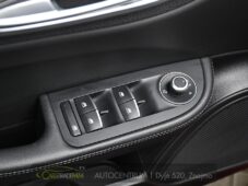 Alfa Romeo Giulia 2,2D AT8-Q4 VELOCE - 24