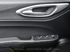 Alfa Romeo Giulia 2,2D AT8-Q4 VELOCE - 25