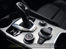 Alfa Romeo Giulia 2,2D AT8-Q4 VELOCE - 33