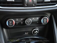Alfa Romeo Stelvio 2.0T 16V 206kW VELOCE AT8 Q4 - 26