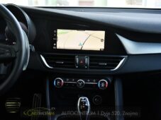 Alfa Romeo Giulia 2.0 TURBO 16V 206kW Q4 VELOCE - 20