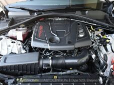Alfa Romeo Giulia 2.0 TURBO 16V 206kW Q4 VELOCE - 40