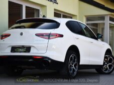 Alfa Romeo Stelvio 2.2D 16V 154kW Veloce AT8-Q4 - 4