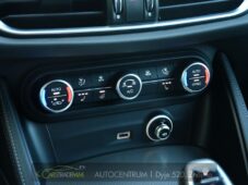 Alfa Romeo Stelvio 2.2D 16V 154kW Veloce AT8-Q4 - 31