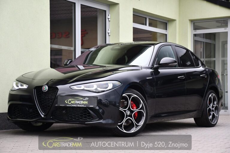 Alfa Romeo Giulia 2.0T 16V 206kW VELOCE AT8 Q4 - 1