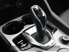 Alfa Romeo Giulia 2.0T 16V 206kW VELOCE AT8 Q4 - 33