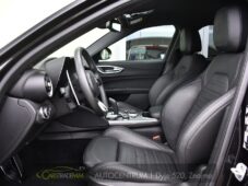 Alfa Romeo Giulia 2.0T 16V 206kW VELOCE AT8 Q4 - 9