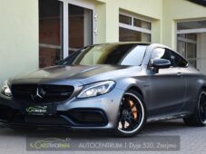 Mercedes-Benz Třídy C C63 AMG - 0