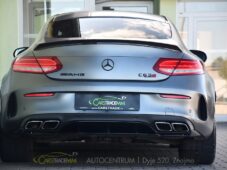 Mercedes-Benz Třídy C C63 AMG - 3