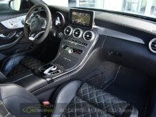 Mercedes-Benz Třídy C C63 AMG - 12