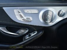 Mercedes-Benz Třídy C C63 AMG - 20