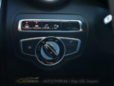 Mercedes-Benz Třídy C C63 AMG - 21