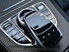 Mercedes-Benz Třídy C C63 AMG - 28