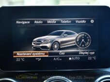 Mercedes-Benz Třídy C C63 AMG - 35